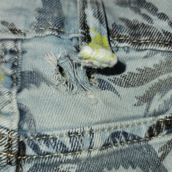 Arturo Calle Men's Cotton 42 Palm Tree Bermuda Denim Jean Shorts Tropical Grunge - Picture 4 of 10